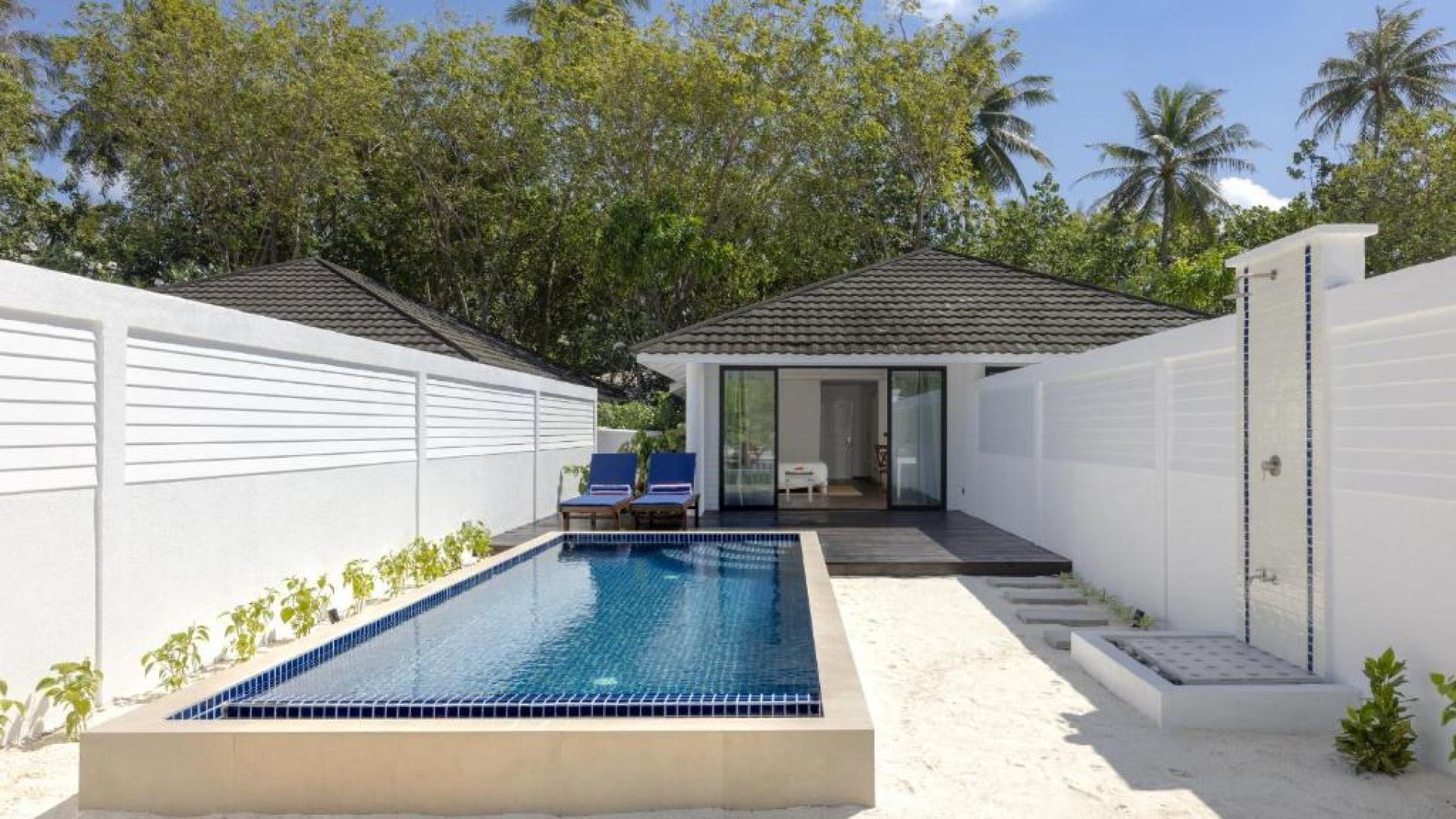 Paradise Island Resort & Spa